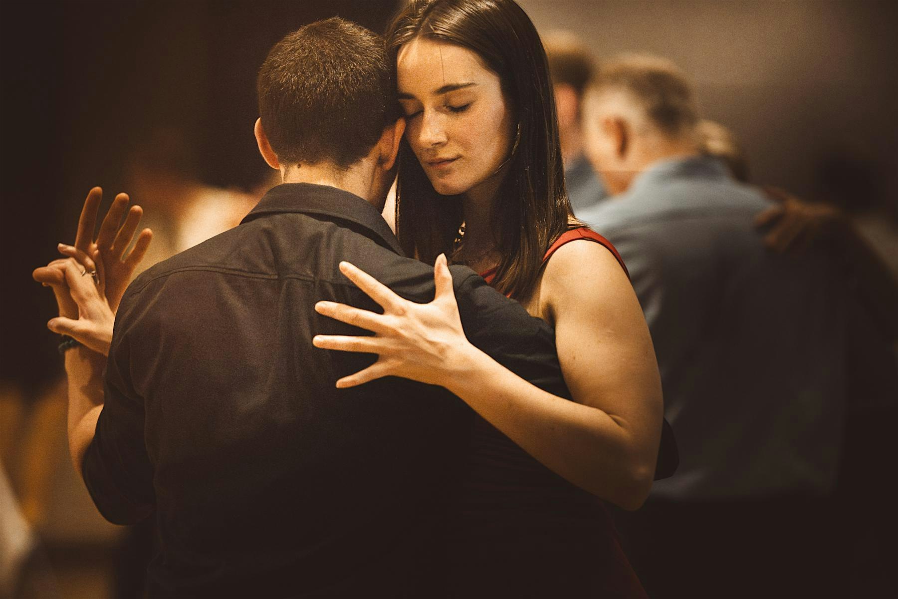 Start dancing Argentine Tango in Cologne!