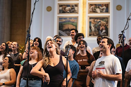 Kin at Christmas: Singing Christmas songs old and new