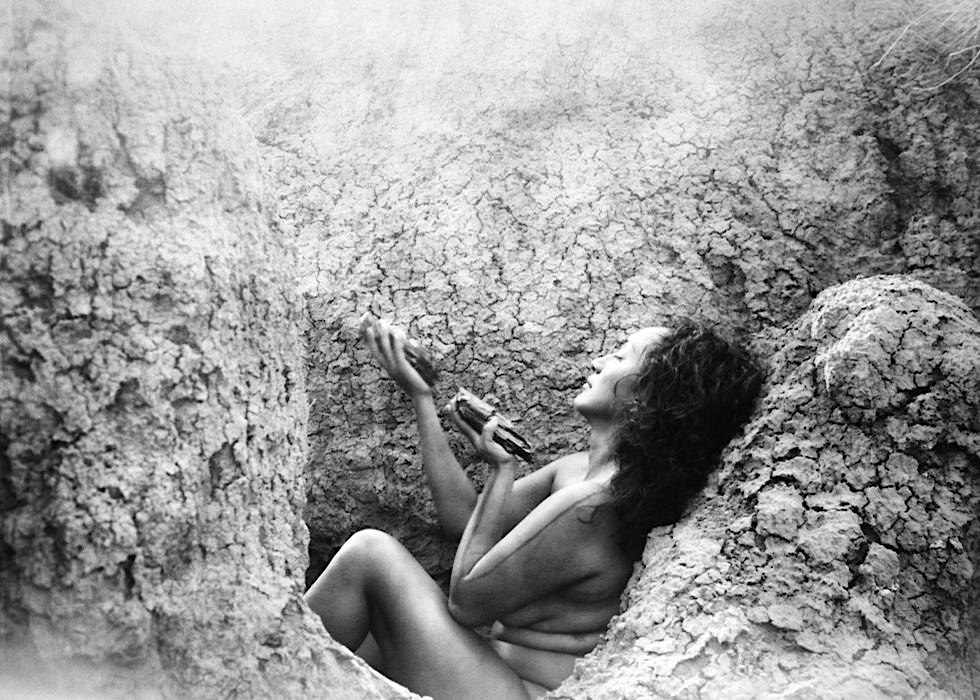 Carrying Histories: Indigenous Feminisms and Photography