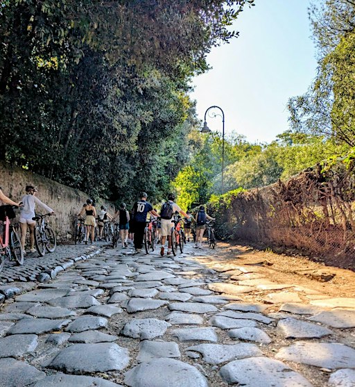 In bici tra natura e storia: l’Appia Antica e la Valle della Caffarella