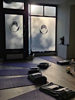 Bloom & Breathe: Immersive letters to your future self, breathwork & food!