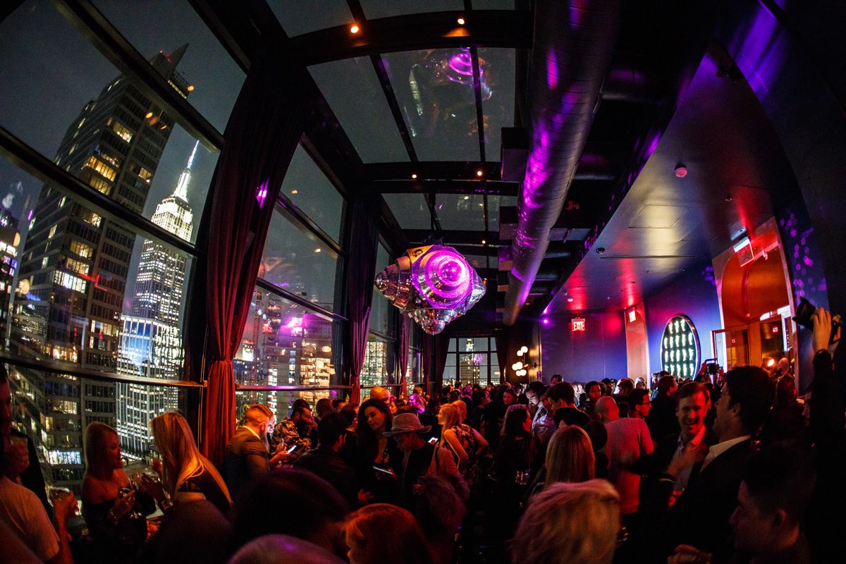 FREE DRINKS & FOOD: ROOFTOP PARTY