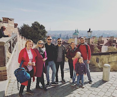 Prague DeLuxe Tour: Views, Hidden Gems, Tastings & River Cruise
