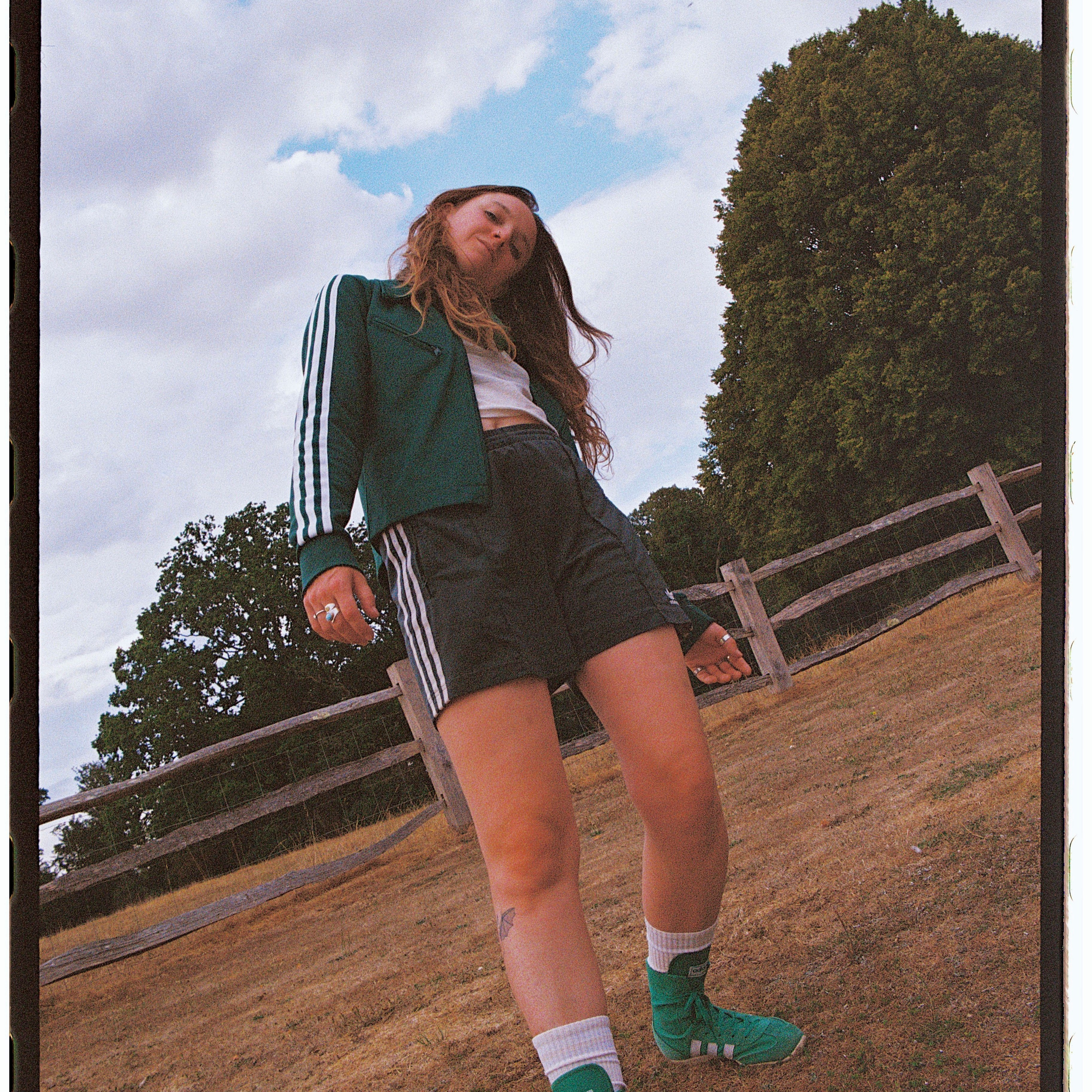 Sweet Giant: Stripped Back + Signing