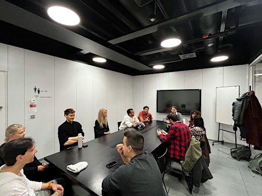 Helsinki Networking / Meetup at  Pub Peräkammari (18:00)