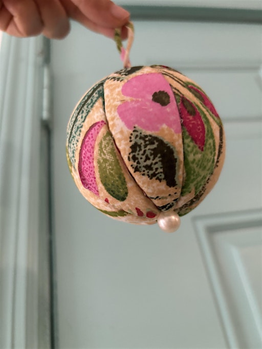 Tuck & Transform: Kimekomi Ornament Making
