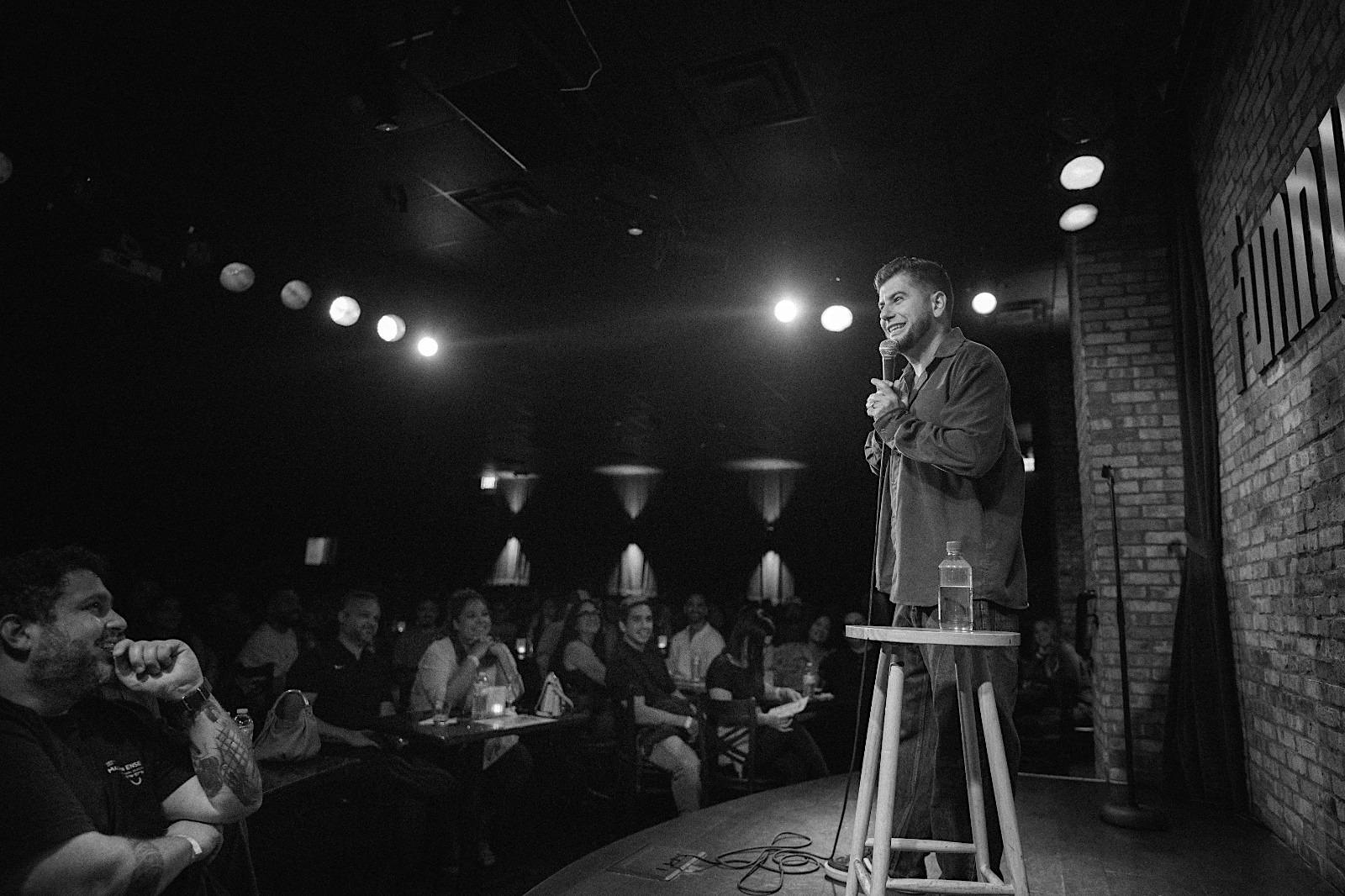 Rami Gonzalez -LIBRE un show de stand-up comedy