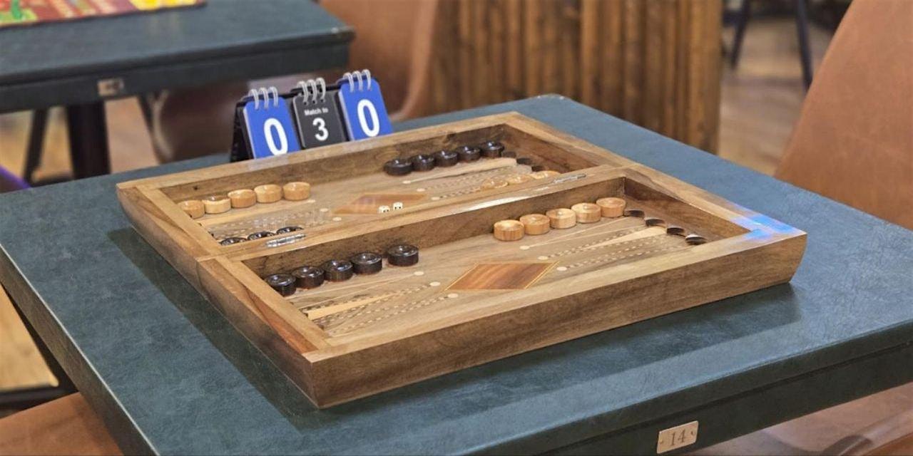 Mench Cafe,  September Backhgammon Tournament, $1000 cash prize pool