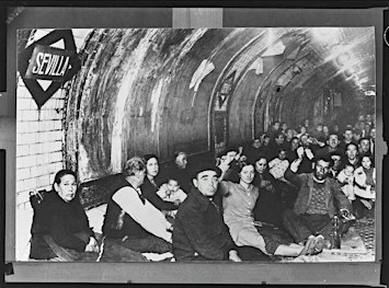 Free Tour Guerra Civil Madrid: Gran Vía, Templo de Debod y Frente del Oeste