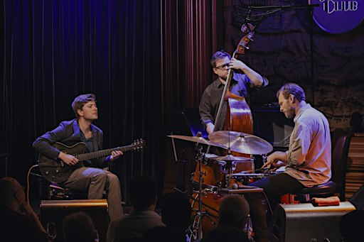 Ari Hoenig Trio