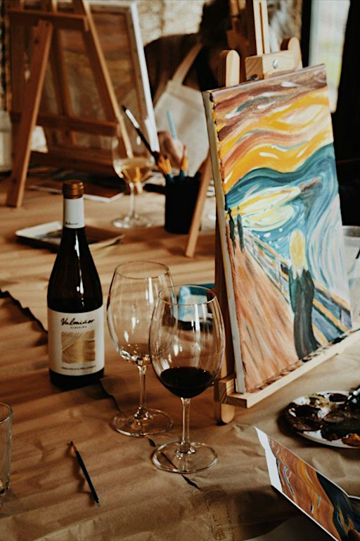 Paint & Sip bei Seventh Studios