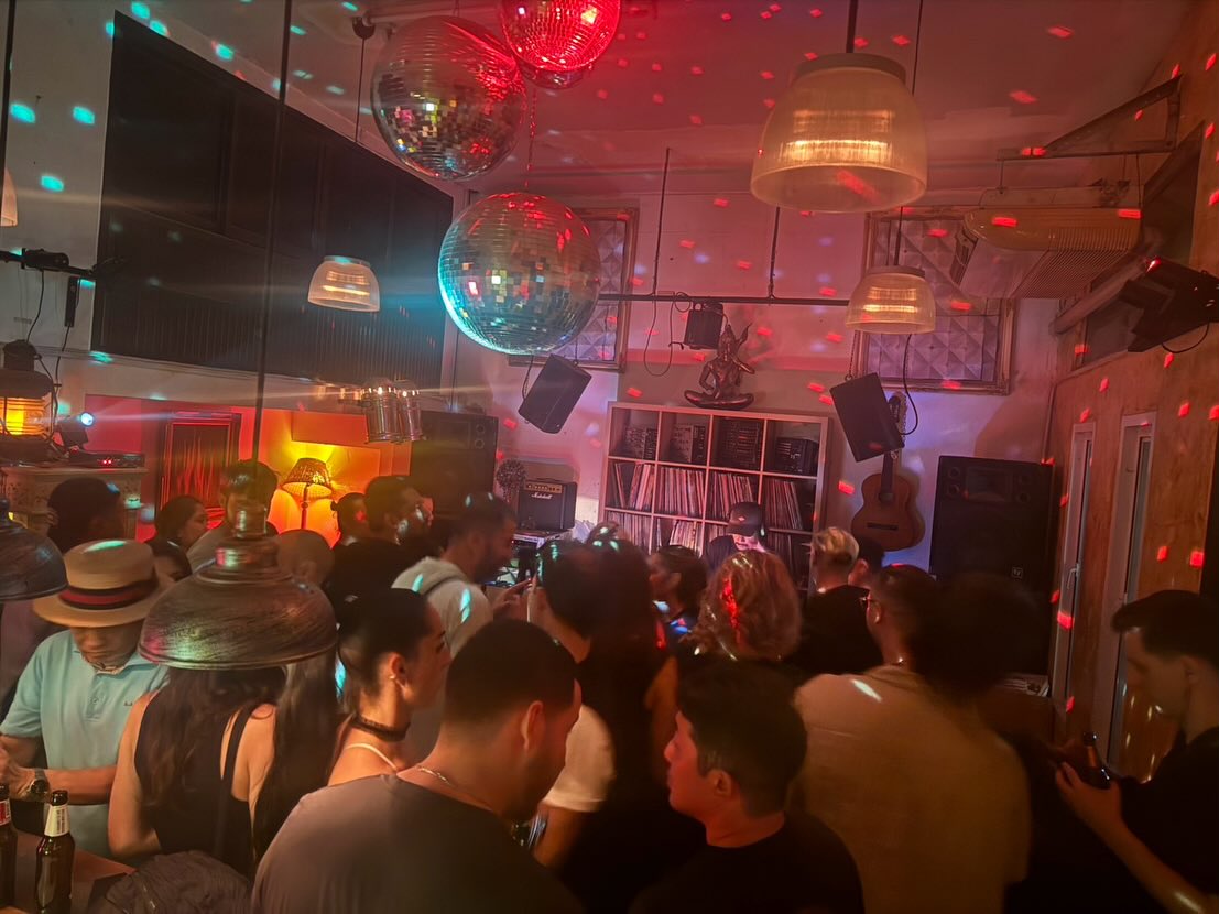 WEDNESDAY MINIMAL HOUSE'n'TECHNO 'VINYL SESSIONS' presents; plazdj (Strictly Vi‬‬‬‬‬‬‬‬‬nyl)