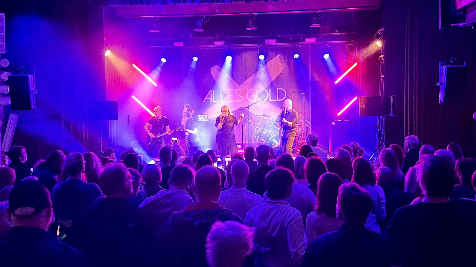 ALLES GOLD - Schweben