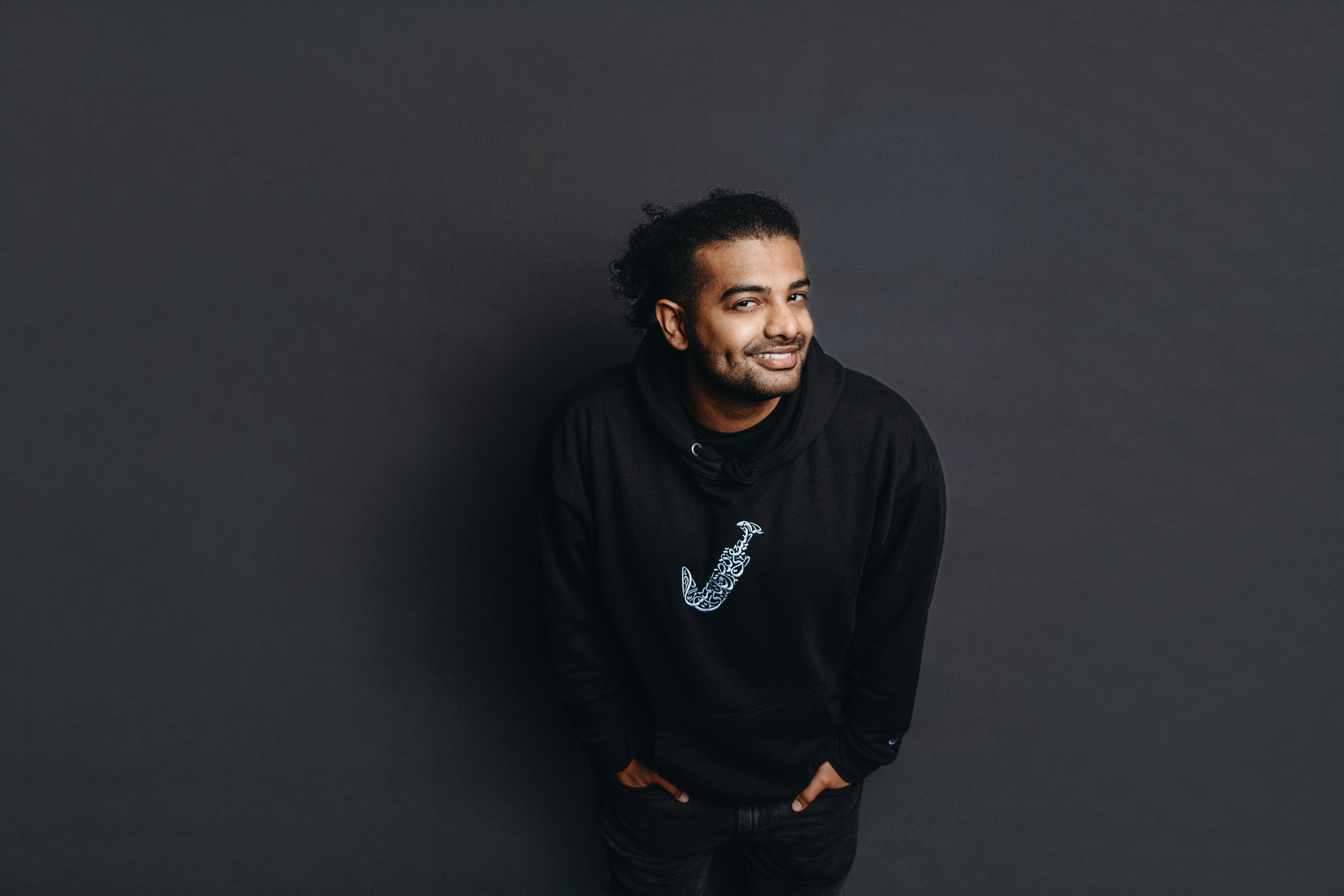 Arab-American Comedian AhmedLovesBread back in Berlin!