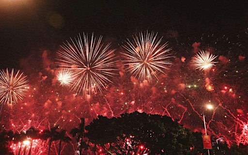 Paris: New Year's Eve Pub Crawl with Shots & Exclusive Party
