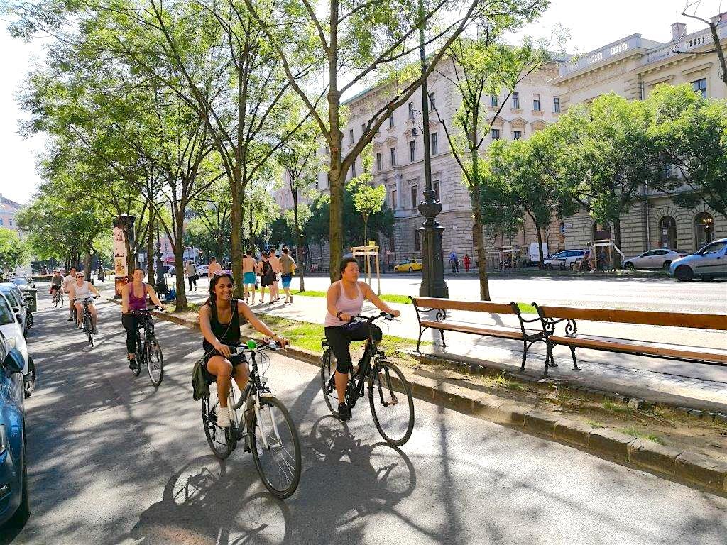 Budapest Highlights Bike Tour