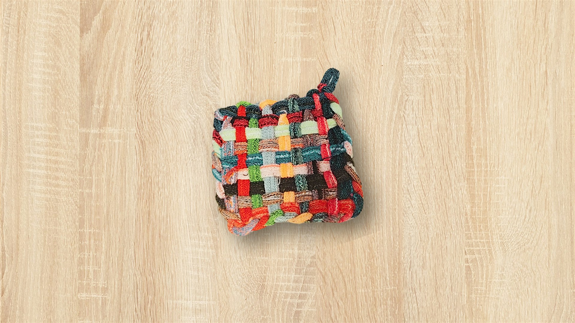Middle Makers: Woven Potholders