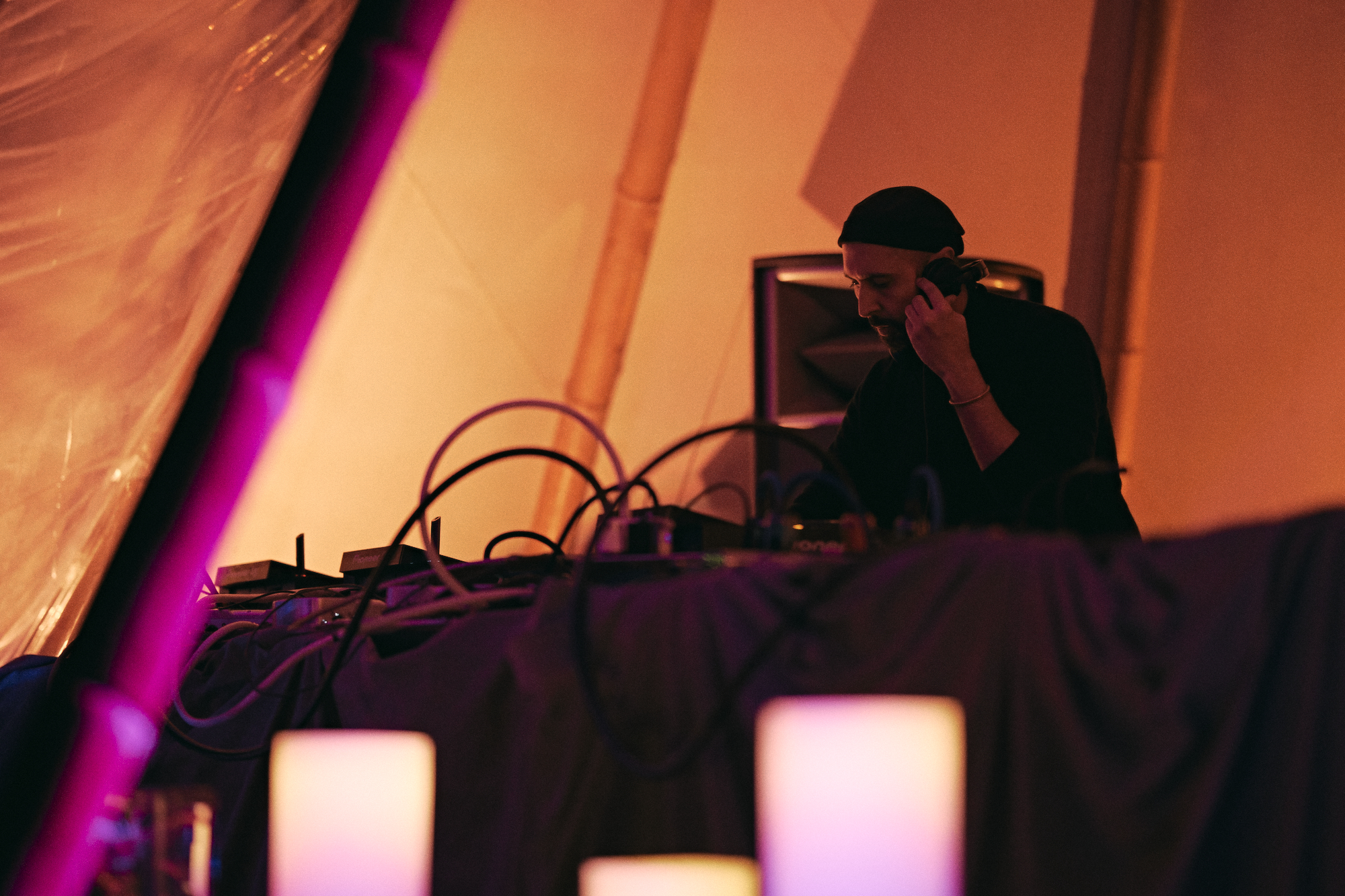宀 Invites Sunju Hargun (宀, Bangkok) [All Night Long]