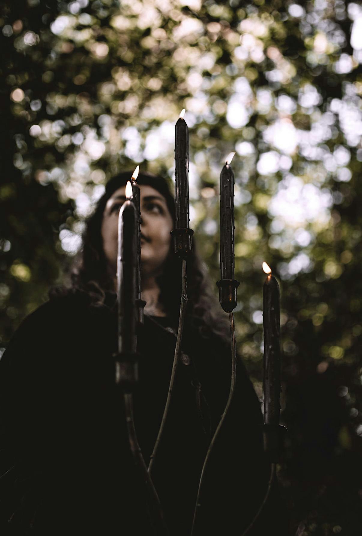 Speaking with the Dead: A Samhain Primer