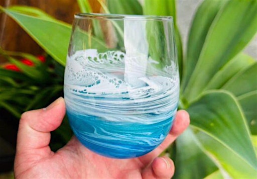 Resin -Where Water Meets Art (2 Glasses and 1 Coaster)