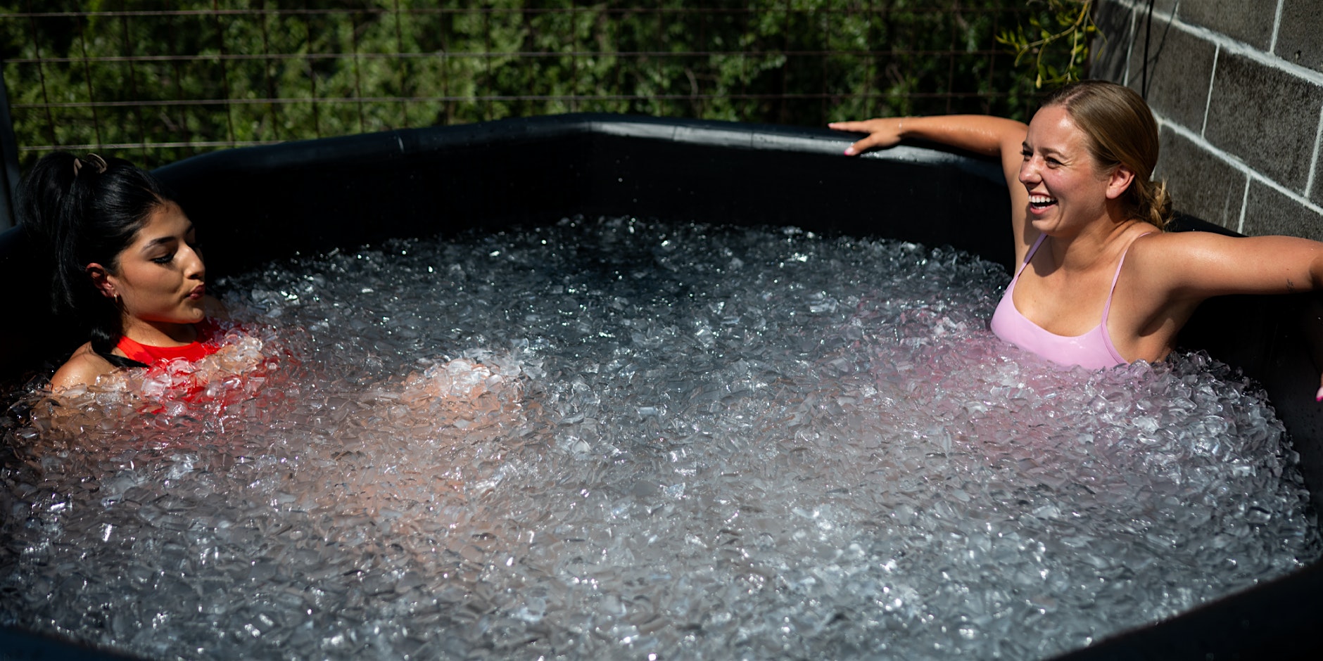 HG Cold Club: Rooftop Plunge & Wellness Experience