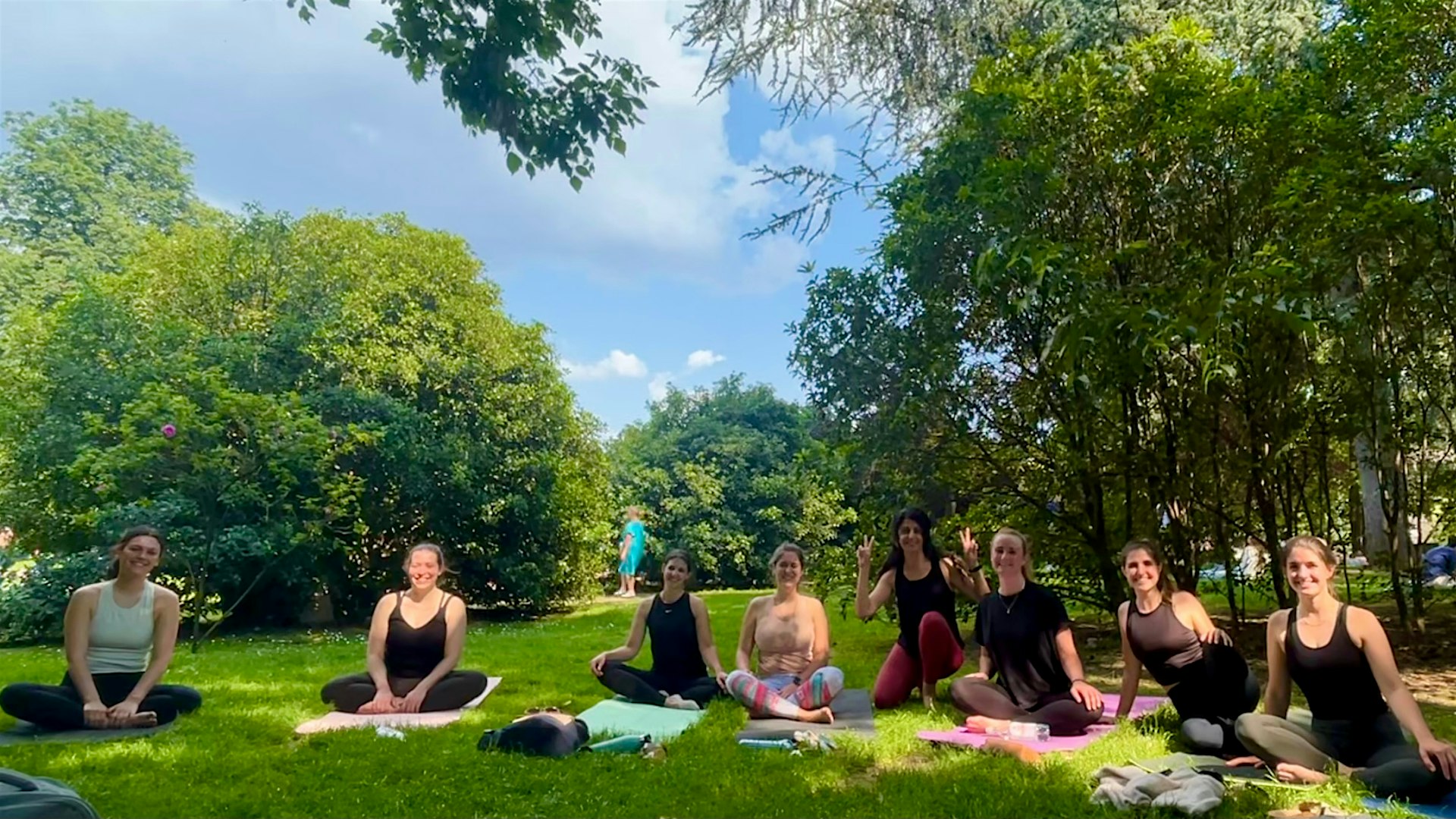 Sunset Park Yoga Class with Ozzy (intermediate)