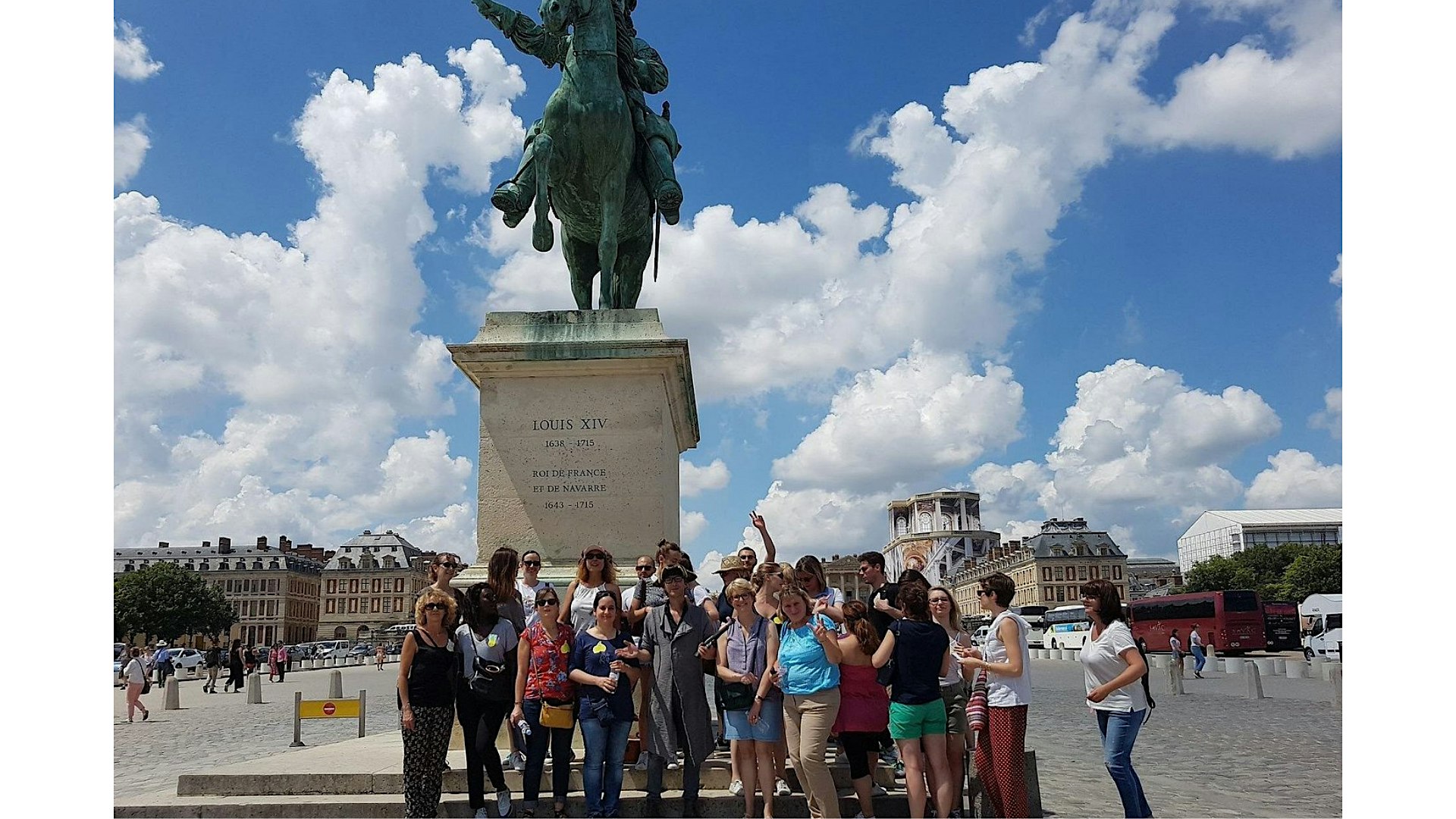 3-in-1 Paris: Notre-Dame, Seine Cruise & Arc de Triomphe