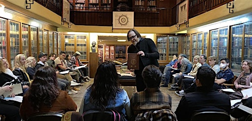 Anatomy of the Book: Book Arts and Archives (Magic of Books)