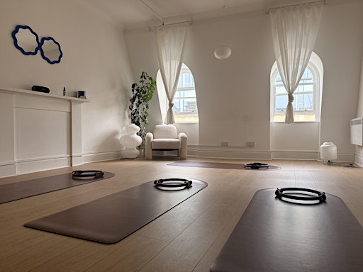 ✨Unwind Post-Work Mat Pilates✨