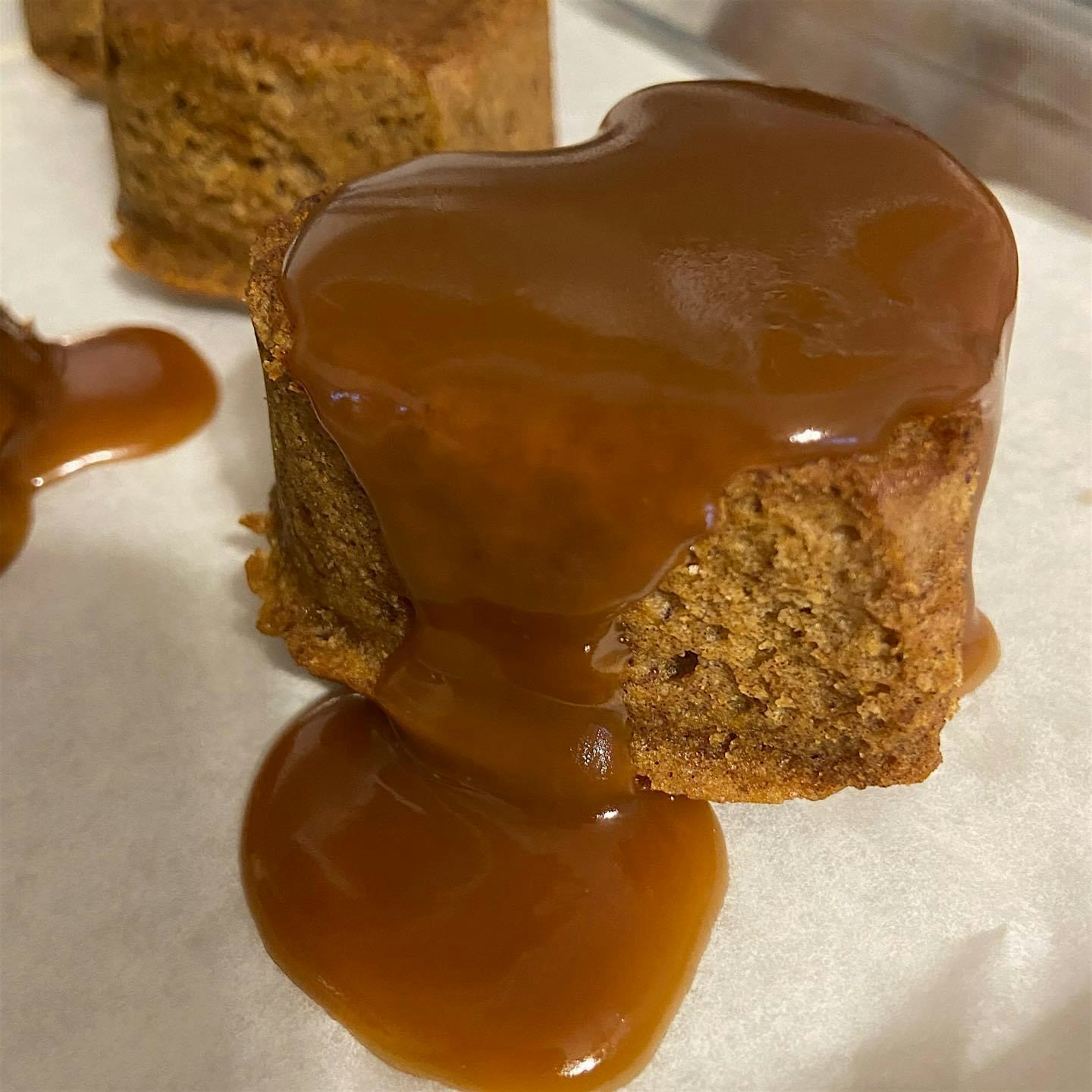 Annie's Signature Sweets -BRITISH BAKING- Sticky Toffee Pudding Cake Class