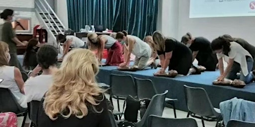 RCP + DEA ENTRENATE PARA SALVAR UNA VIDA En el deporte, cada segundo cuenta