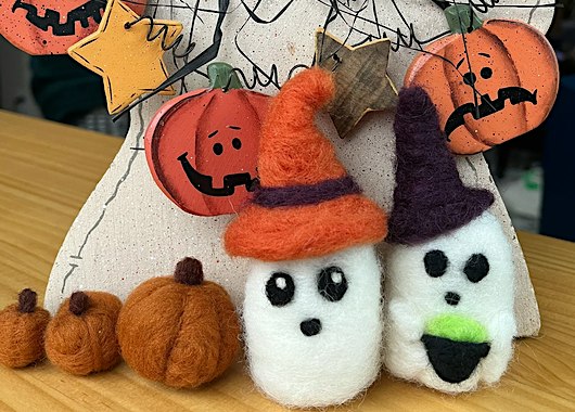 Needle Felting Class: Mini Ghosts & cauldrons