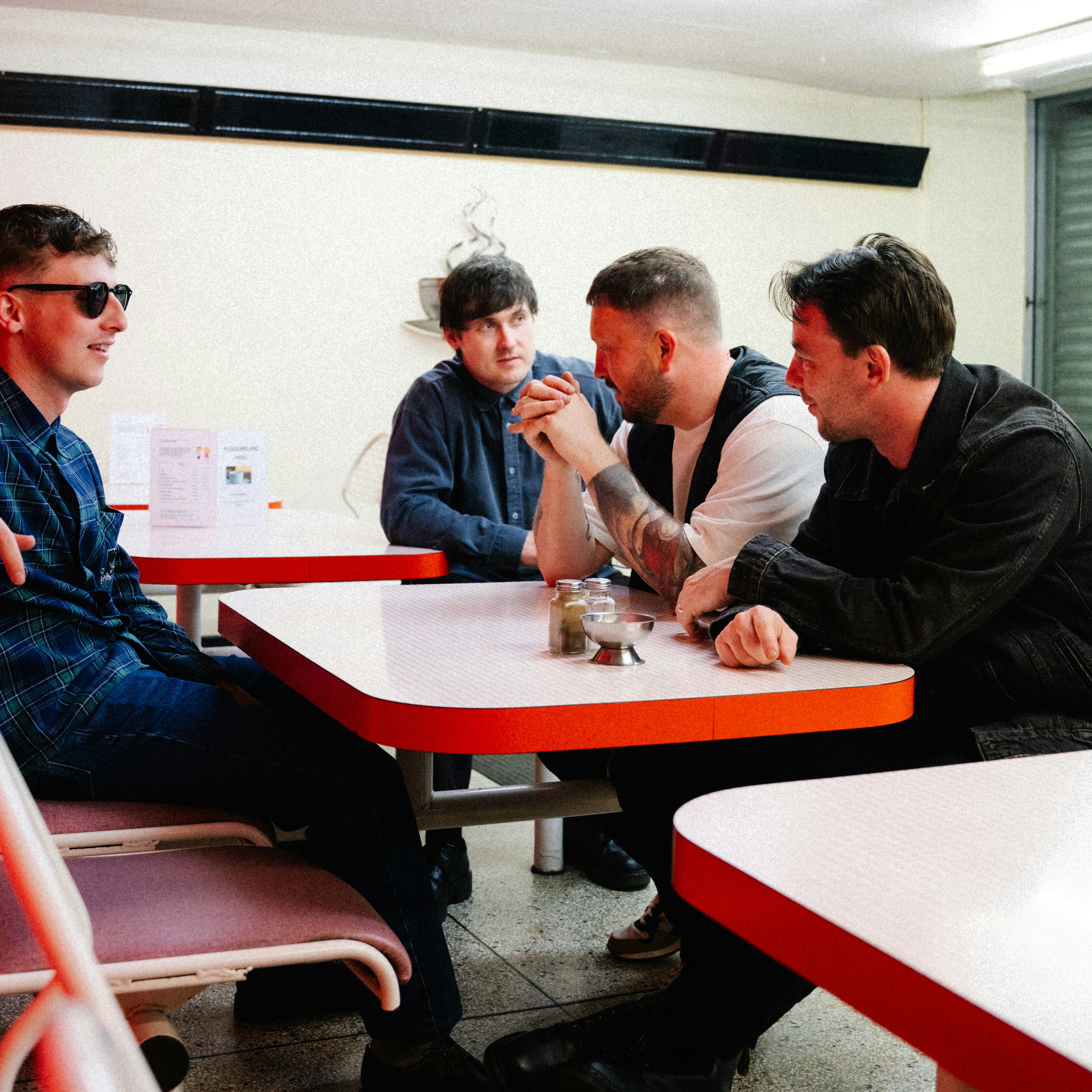 The Snuts: Live + Signing
