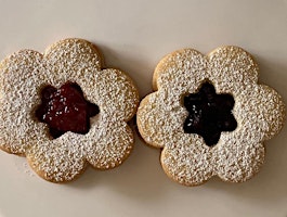 Annie's Signature Sweets PISTACHIO CRANBERRY LINZER  COOKIE