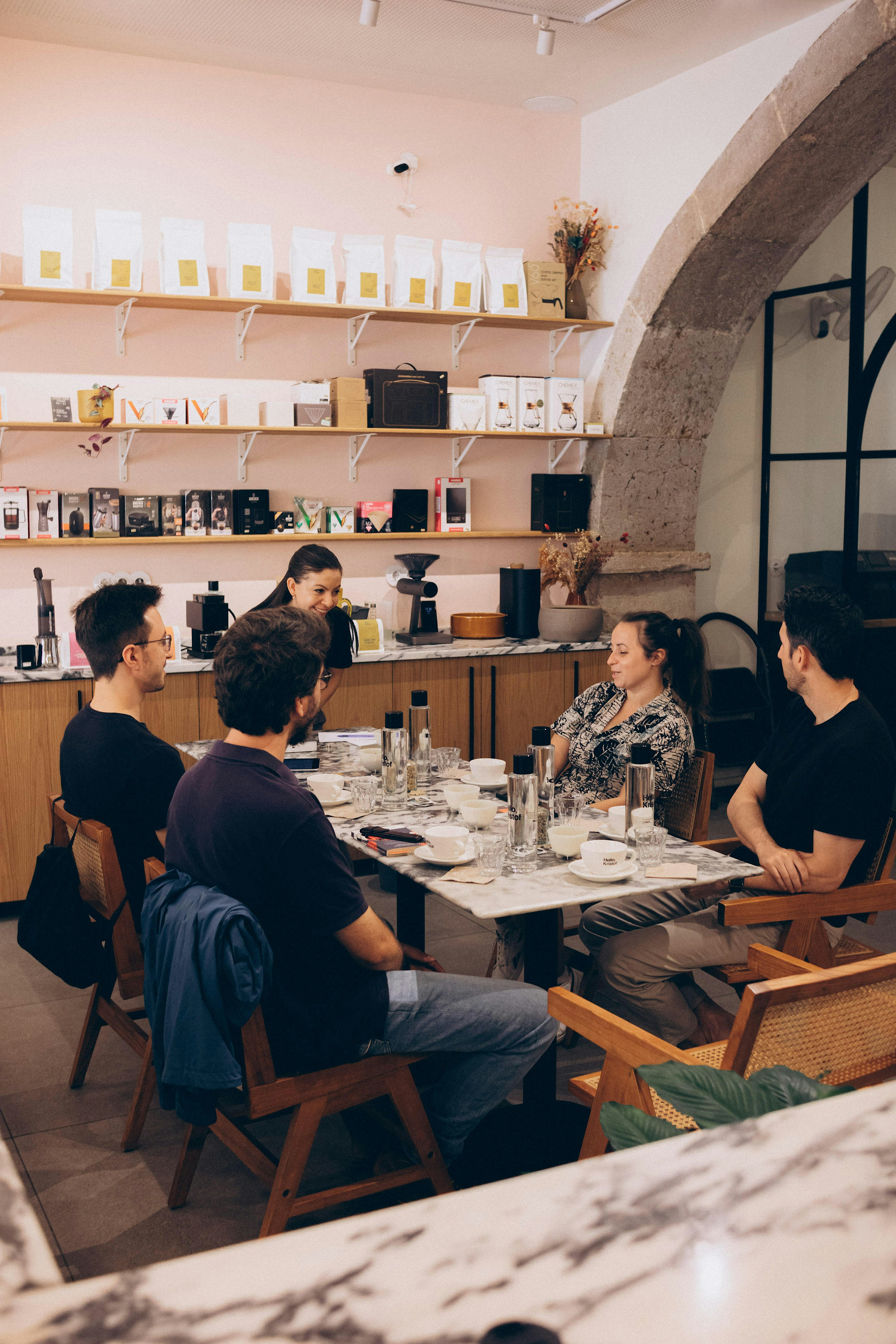A ROASTER-LED COFFEE CUPPING @ Hello, Kristof (São Bento)