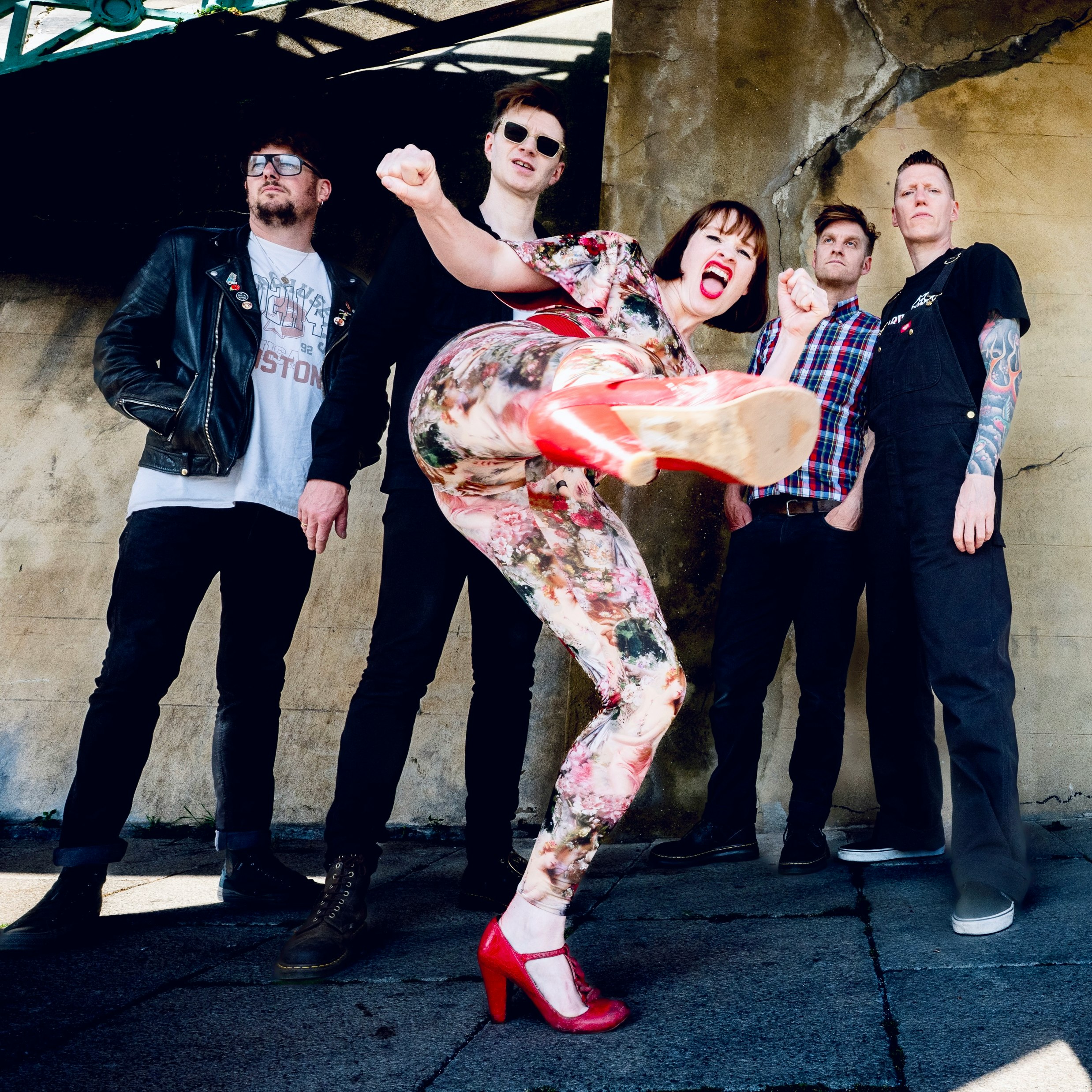 SKINNY LISTER vs. PET NEEDS + MAD DOG MCREA