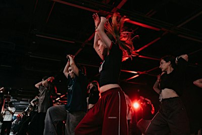 URBAN CHOREOGRAPHY DANCE
