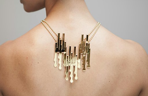 Visita guiada a pie OFF Enjoia't: Joyería contemporánea
