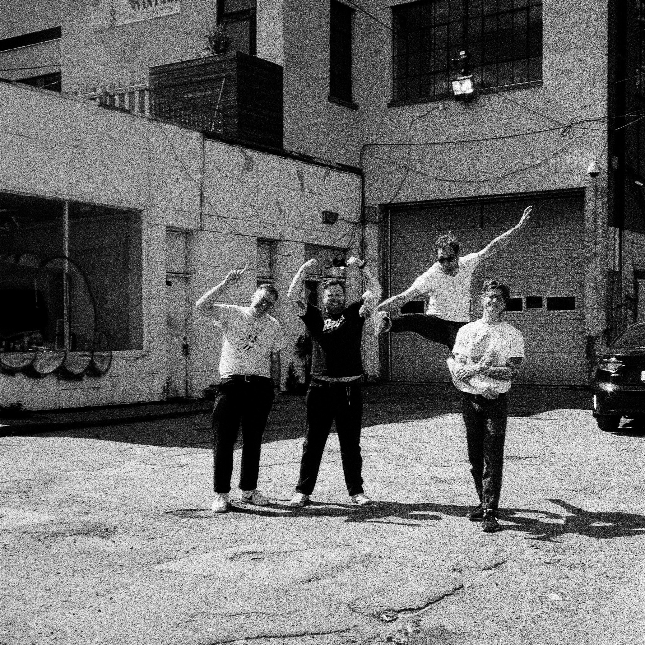 Giant Tiger, Pro Wrestling The Band, Mavis