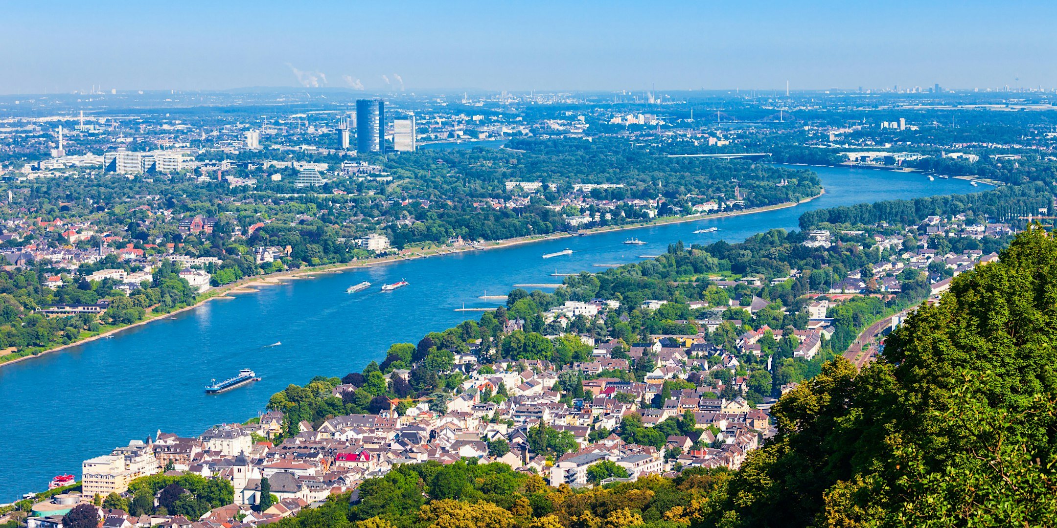 Discover Bonn’s hidden treasures with a scavenger hunt by World City Trail!
