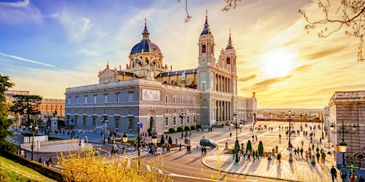 Discover Madrid with an exciting scavenger hunt by World City Trail!