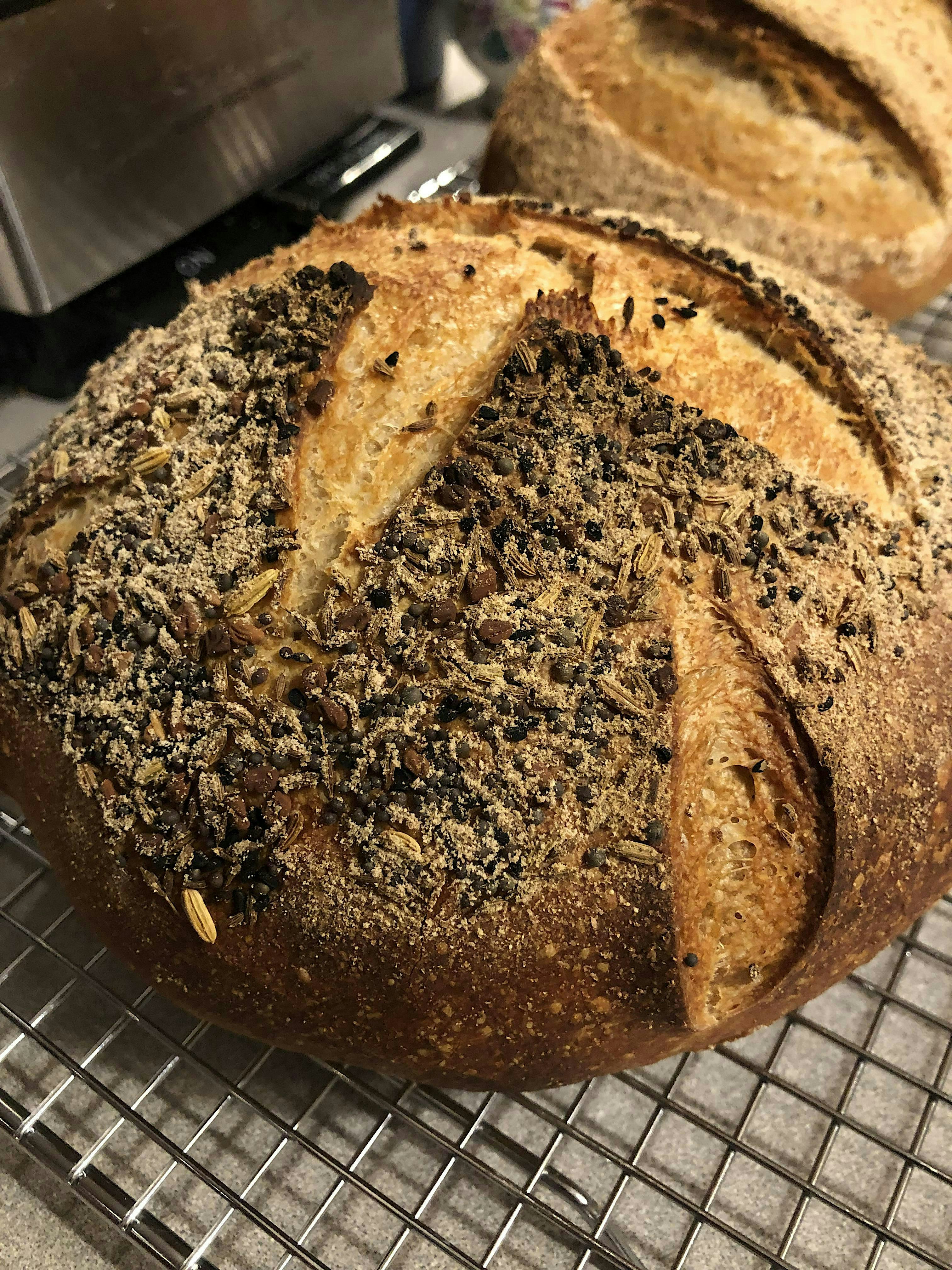 From Colonists' Corn to the Sourdough Craze: American Bread History