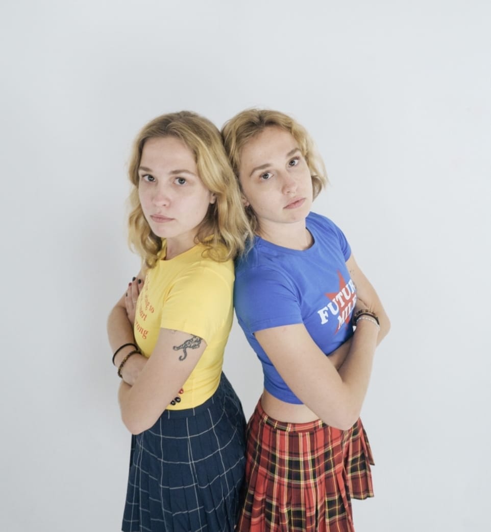 DUALISM with two girls one mom, HANÀ, LAURIX