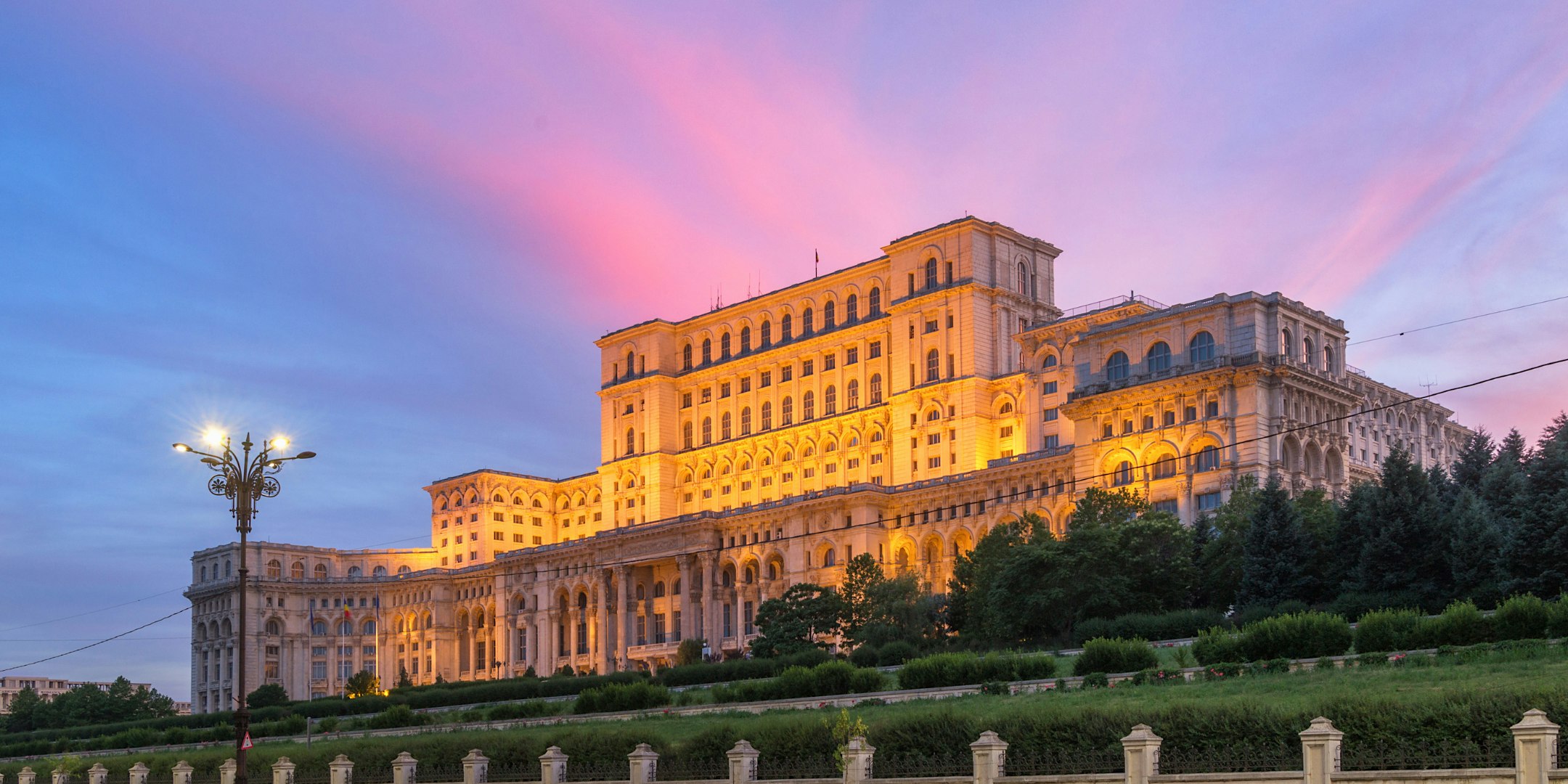 Discover Bucharest’s hidden gems with a scavenger hunt by World City Trail!