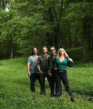 RUN KATIE RUN PRESENTS "HERE I COME AGAIN" TRIBUTE TO DOLLY PARTON