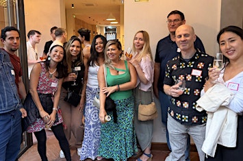 Sunday Social Happy Hour – Meet New Friends (Optional Dinner)