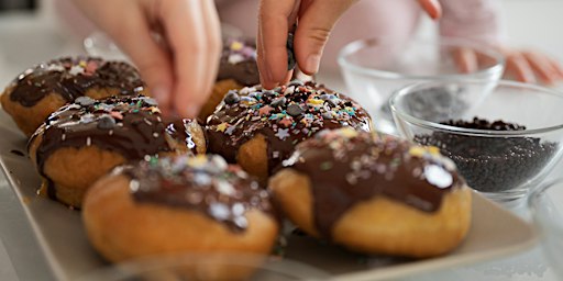 Minis Donut Decorating