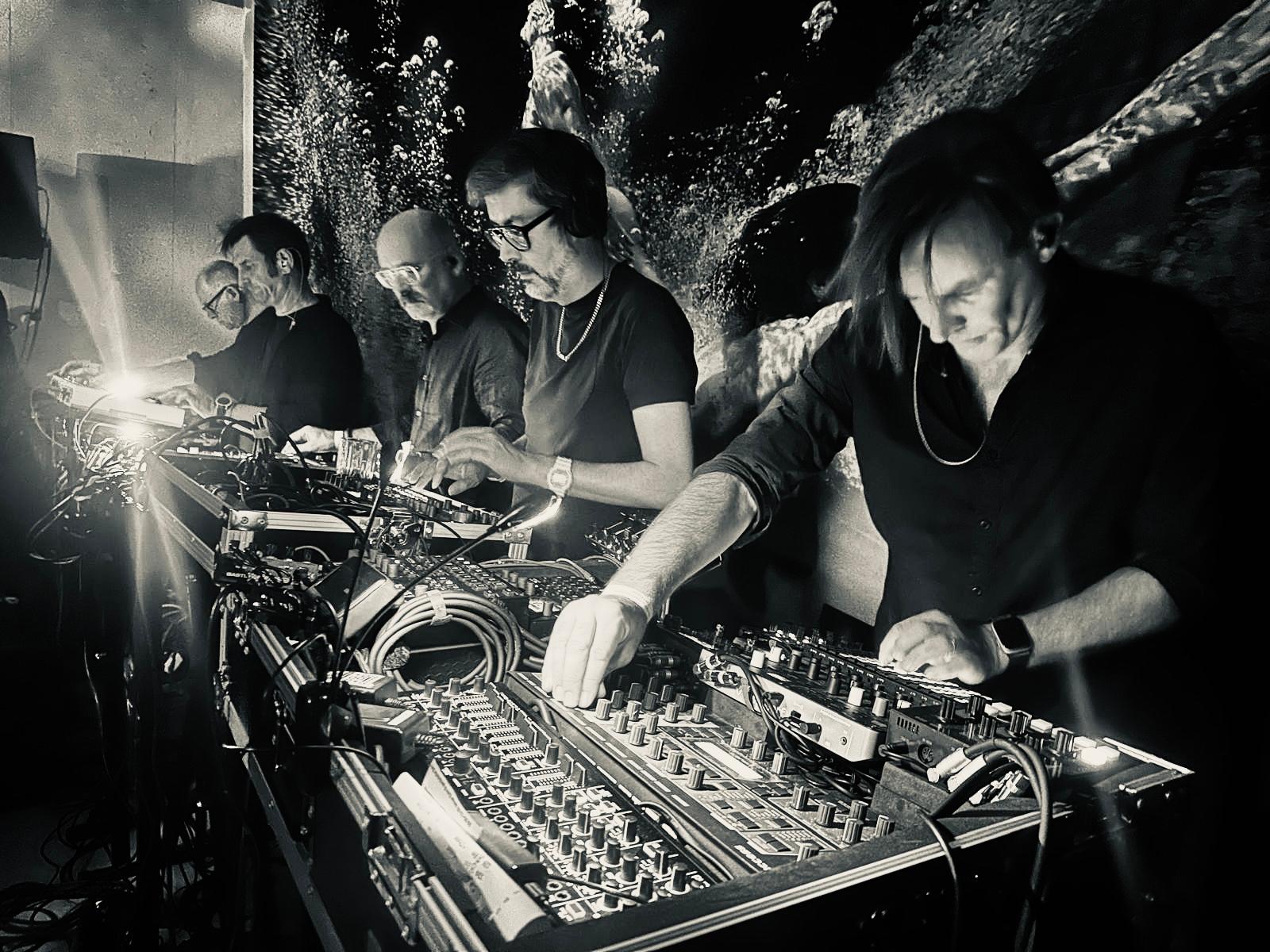 MASCHINENLIEBE (Live) - DIGITALANALOG