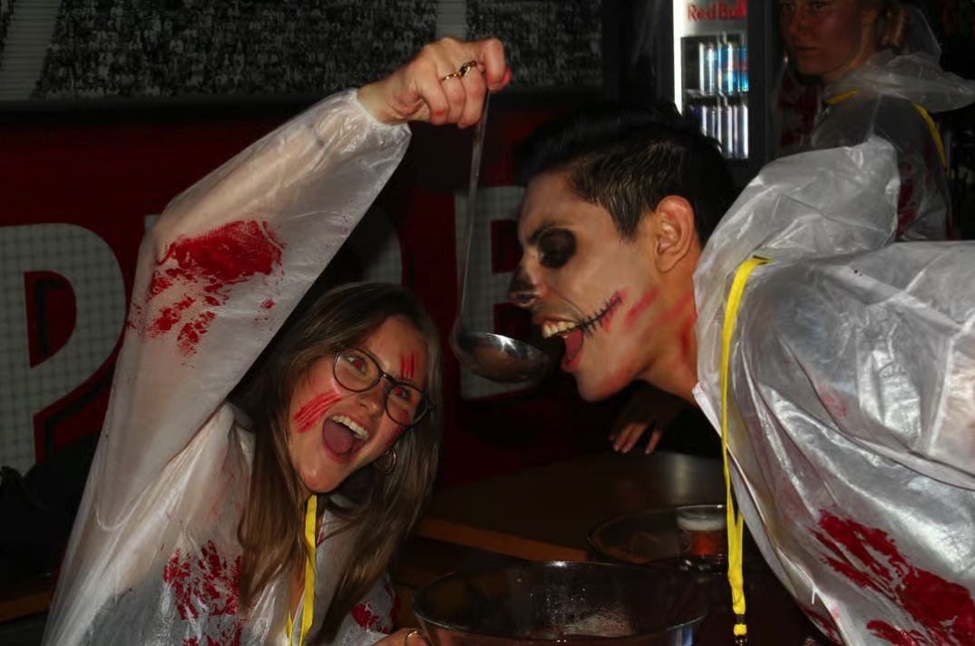 Halloween Haunts: Lisbon Pub Crawl Experience