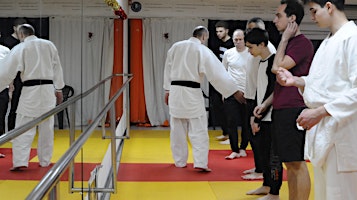 Krav Maga București: prima lecție de autoapărare dimineața,Tineretului Dojo